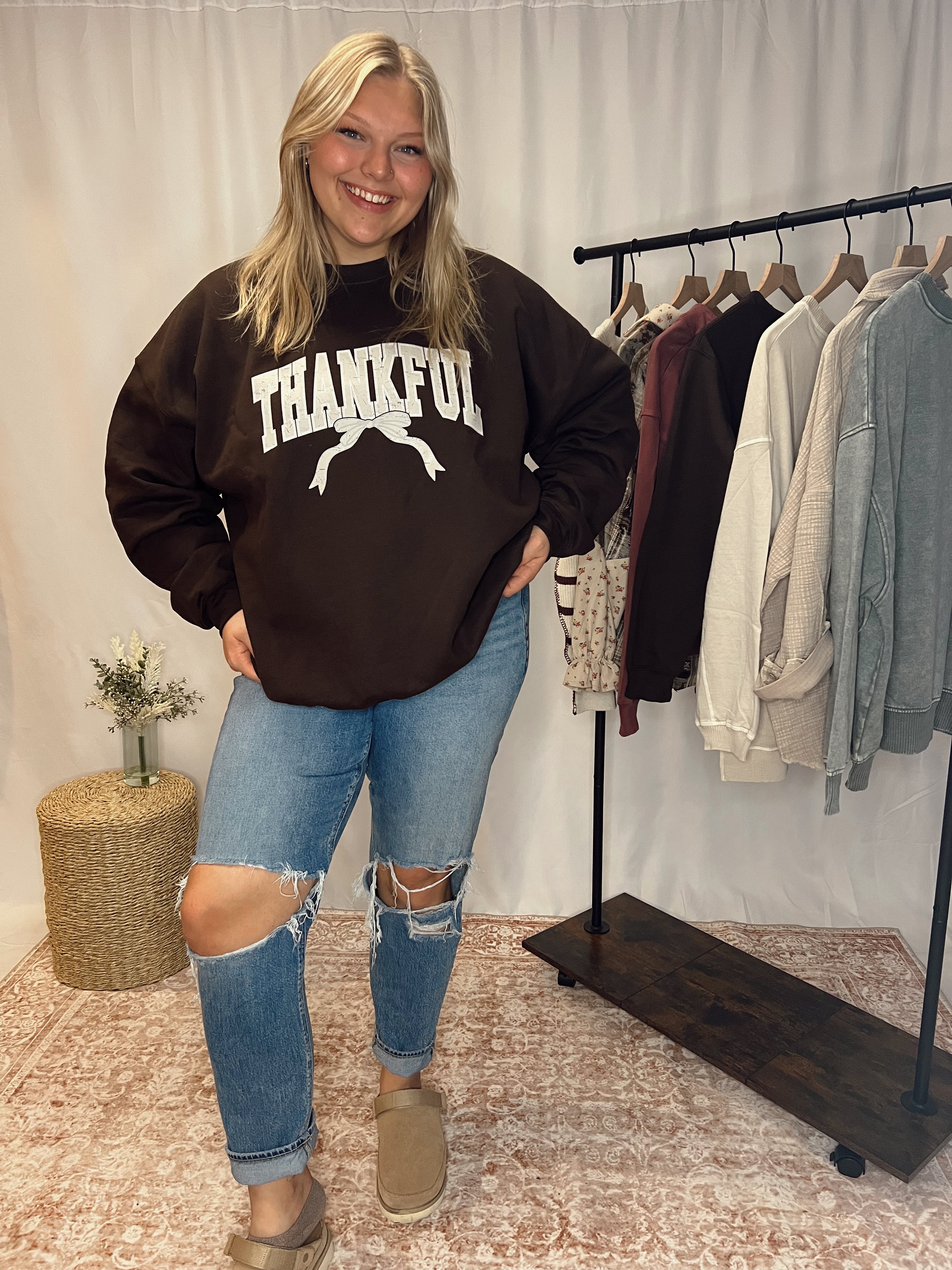 Thankful Graphic Sweatshirt